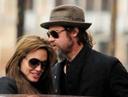 Famlia Brad Pitt e Angelina  Joli visita set de filmagens, em Veneza